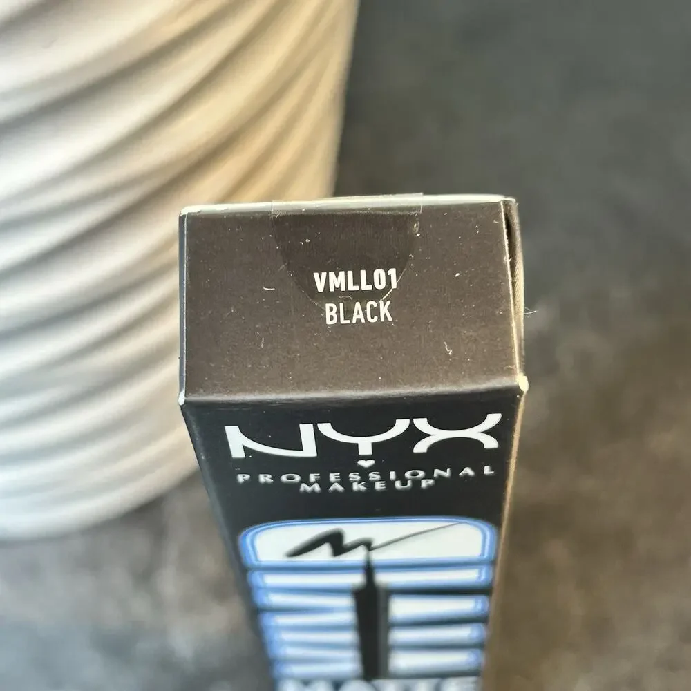 NYX PROFESSIONAL MAKEUP Vivid Matte Liquid Eyeliner Smear-Resistant Black SEALED